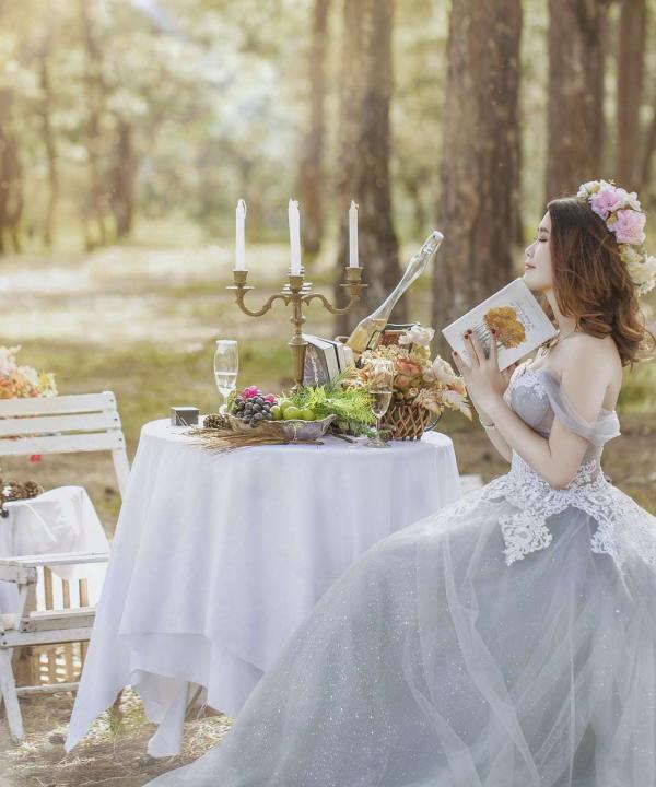 The Ultimate Guide to Choosing Vendors Needed for a Wedding - Hero
